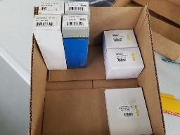 4 filtres &agrave; air Honda 172-ZE7-W03X - 2 filtres &agrave; air Honda 17210-Z4M -821 + 1 filtre 17211-ZL8-023