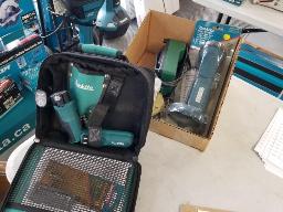 Lampe torche Makita rechargeable + tournevis &agrave; batterie Makita
