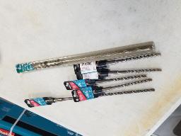 M&egrave;ches SDS + (4 x 5/8" x 6" B61058),  (1 x 5/16" x 12" 711241A), (1 x 5/8" x 12" B61064)