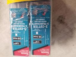 Environ 40 m&egrave;ches avec pointe en carbure 1/4" x 4" Makita
