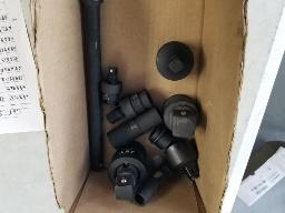 Lot adapteurs marque JET 683955, 683954,682938,683952,682911,681911,682955, Makita 134877.2, Genius 448513