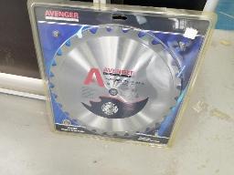 2 Lames de 14'' , 30 dents &agrave; d&eacute;molition de marque Avenger