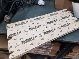 Papier sabl&eacute; Clark long : 25 GR 40 + 24 GR24