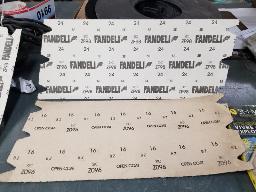 Papier sabl&eacute; Clark long : 24 GR20 + 24 GR16