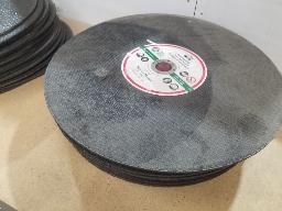 Lot de meules vari&eacute;s