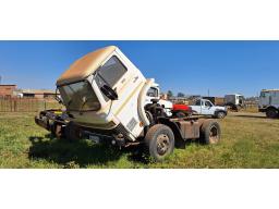 Ford 2114 Single Axle Horse (Runner but Needs Radiator)