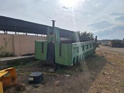 10 Cube Tipper Bucket on frame (STC)