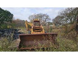 Old JCB TLB. In poor condition (NO PAPERS)