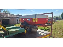 RO-M Fertilizer Spreader (Working)