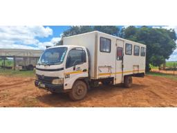 2011 Hino 300 915 LWB Crew Carrier (Runner)