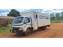 2011 Hino 300 915 LWB Crew Carrier 30 Seater (Runner)
