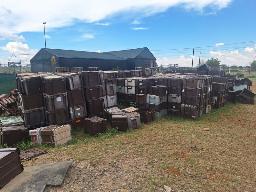 Lot X - Military crates / Storage Crates ( STC )