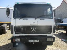 1984 Mercedez- Benz Truck