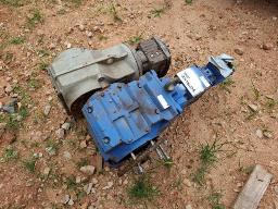 Gearboxes (x2)