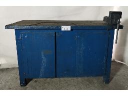 Steel work bench with vice grip