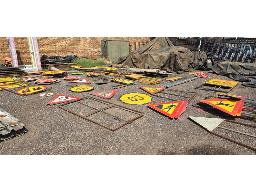 Used Road Maintenance Signs (STC)