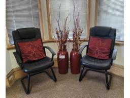 2x Visitor chairs & 2x ornament pots