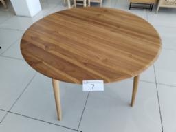 Prague dining table