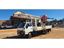 Toyota Dyna 4 Ton Cherry-Picker (Runner) Ex-Government 