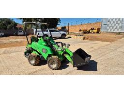 Avant U20 Forklift (Working)