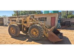Cat 910 Front end Loader (Working)