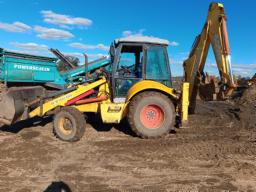 New Holland LB90B TLB (Runner)
