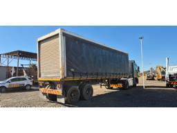 9m Double Axle Tautliner Trailer