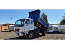 2005 Nissan UD 85 6 Cube Tipper (Runner)