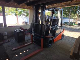 2017 2.5 Ton Electric Toyota Forklift (Runner) 