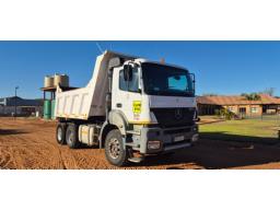 2010 Mercedes Axor 33.35 10 Cube Tipper (Runner) 
