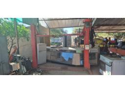 Two Post Car Lift (Working) 