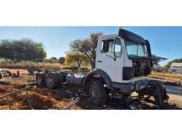 1995 Mercedes 26.29 Long Wheel Base Truck (Selling as Parts, No Engine) 
