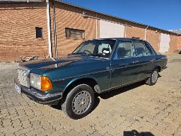 1984 Mercedes Benz 240 D (Runner) 