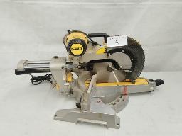 De Walt Mitre saw