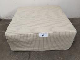 Settle square ottoman