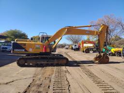 2008 Bell 20 Ton 820 HDE Kato Excavator (Working) 