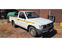2004 Toyota Hilux 2.0 Petrol Bakkie (Runner) 