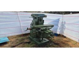 Cincinnati Milling Machine (Working)