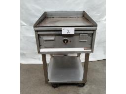 Electronic flat top grill