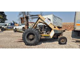 All Terrain Forklift with 4 Cylinder Deutz Engine (Ex- Mining Unit) 