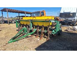 8 Row Elko Planter ( No VAT )