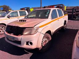 Toyota Hilux D-4D D/C LDV **BUILT-UP**