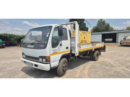 2005 Isuzu NPR400 Dropside Truck (Runner) (STC)