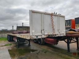  2019 Henred Fruehauf Flatdeck Tri Axle Semi-Trailer with Tail Lift (STC)