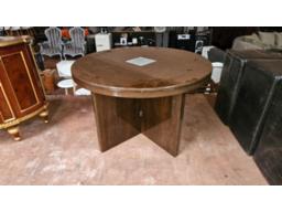 Round wooden conference table. (VAT) 
