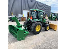 2016 4720 John Deere Tractor: VIN: 1LV4720HHCH945746