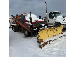 2005 C5500 Chevrolet Snow Truck - VIN: 1GBE5C3265F501439