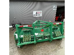 3-point extendable scraper 8.5'/13' X 32'' high