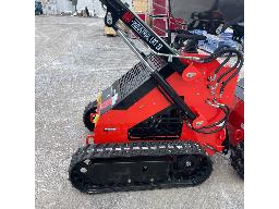 2023 Mini Skid Steer Track Loader 23HP Gas EPA RATO Engine Electric Start | CFG-LRT23, NEVER USED