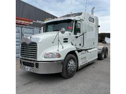 Mack truck 2015 VIN: 1M1AW07Y1FM046596 